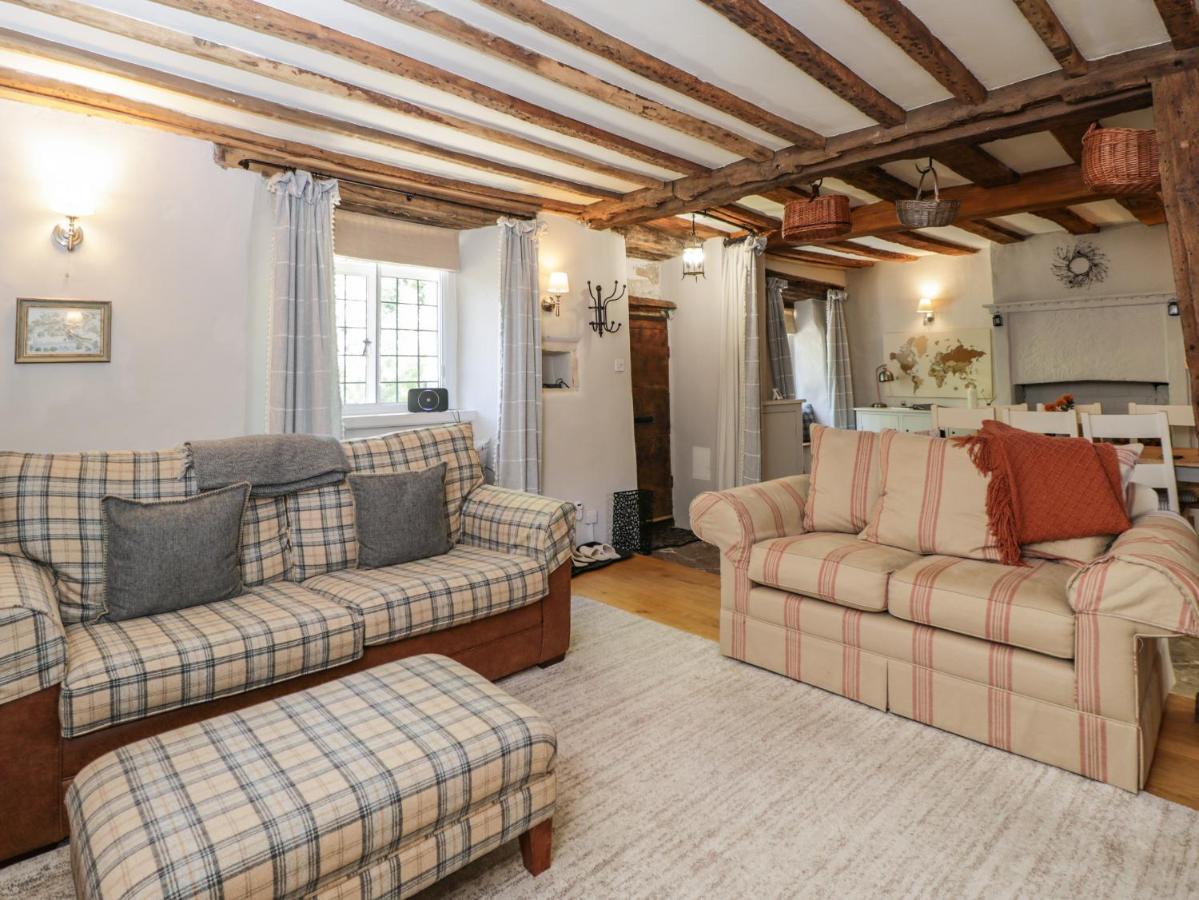 Fox Den Cottage Castle Combe Extérieur photo
